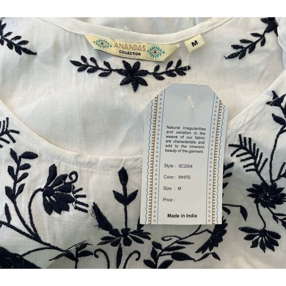 Medium White Navy Blue Embroidered Sleeveless Dress Sundress NWT Lightweight - Picture 4 of 5